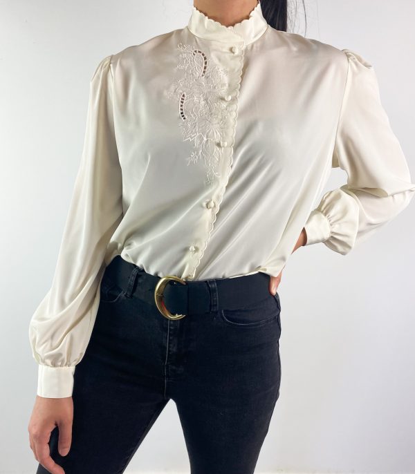 chemisier-blouse-brodée-vintage-ginievintage